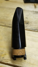 Load image into Gallery viewer, Charles Chedeville Interlocking CC Artistic Facing Clarinet Mouthpiece - Melodia