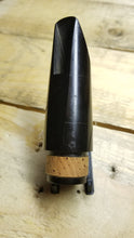 Load image into Gallery viewer, Charles Chedeville Interlocking CC Artistic Facing Clarinet Mouthpiece - Melodia